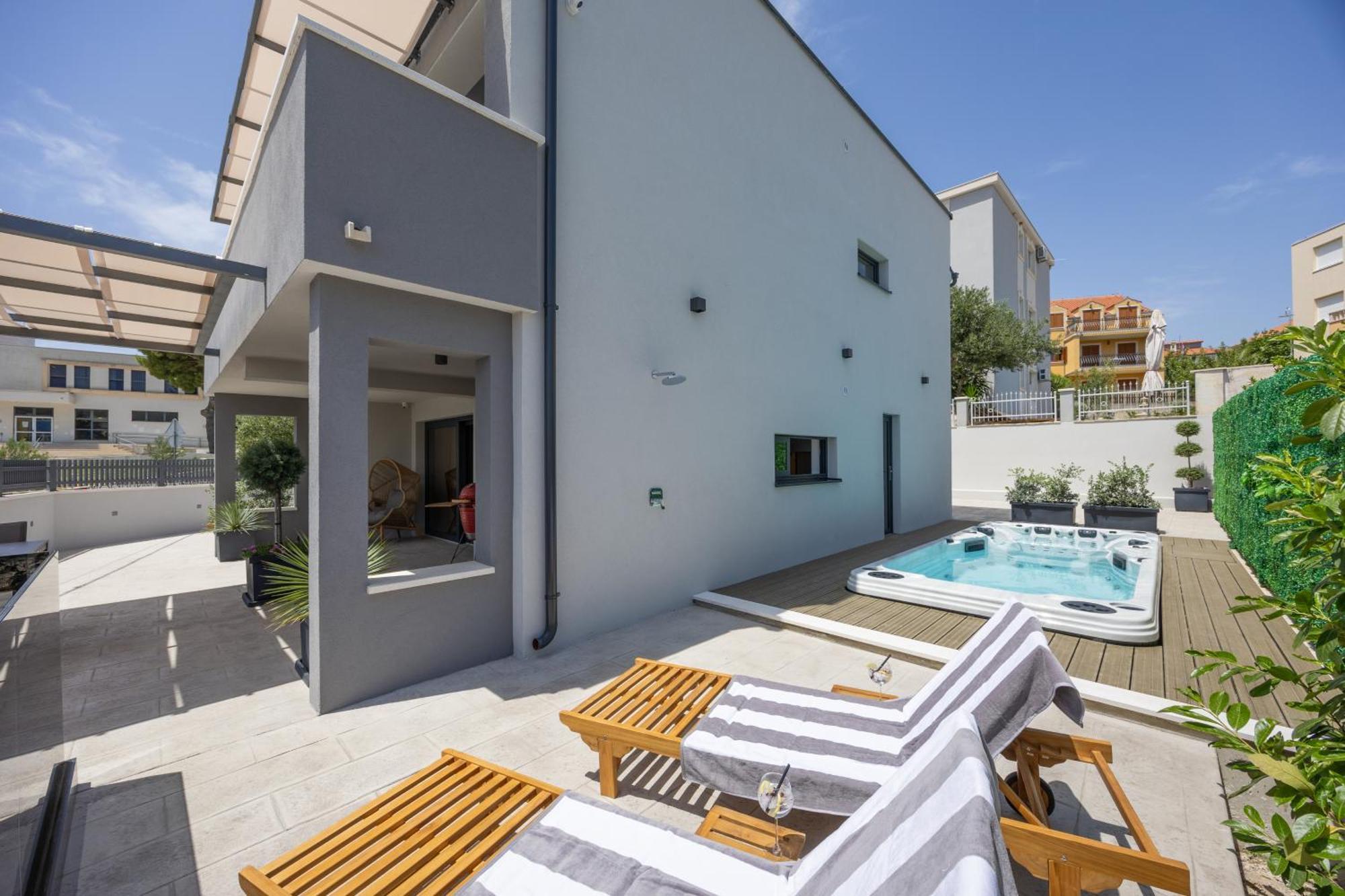 Villa Roma Sauna And Hydrotherapy Pool トロギール エクステリア 写真
